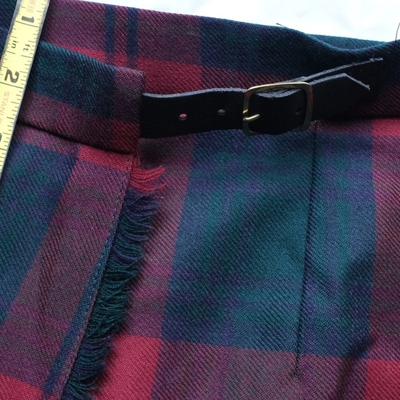 Red and Green Plaid Pleated Kilt Made in Scotland Pure New Wool sz 18 UK - Picture 6 of 10